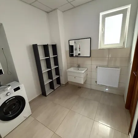4 Curte Parcare Privata Centru Craiova